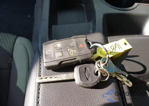 2021 Chevrolet Silverado 1500 4Wd Short Bed Custom из США, поврежденный, VIN 1GCPYBEK5MZ422702